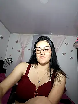 Snapshot of Hanna_Kinsley chatting on March 20, 2025, 3:23 am Hanna Kinsley online show from March 20, 2025, 3:23 am