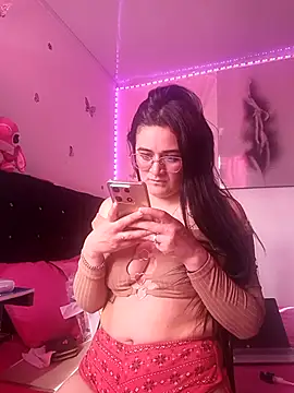 Snapshot of Hanna_Kinsley chatting on September 23, 2025, 9:07 pm Hanna Kinsley online show from September 23, 2025, 9:07 pm