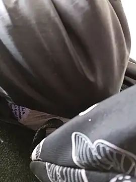 Snapshot of Hanna_Kinsley chatting on October 3, 2025, 5:32 pm Hanna Kinsley online show from October 3, 2025, 5:32 pm