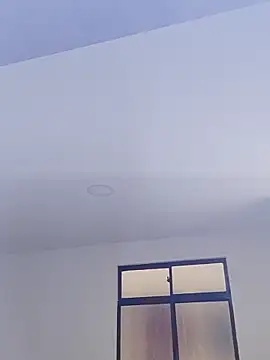  Prinscarlet  online show from September 9, 2025, 1:43 pm