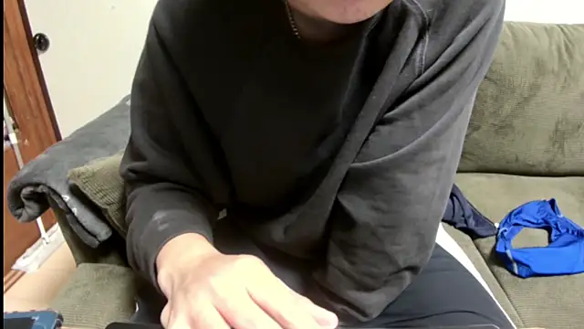 Snapshot of tuki_fu chatting on February 23, 2025, 11:55 am tuki fu online show from February 23, 2025, 11:55 am