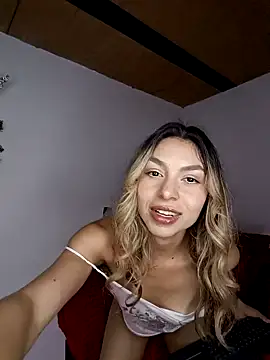 Karolgood3 online show from December 12, 2024, 11:47 pm