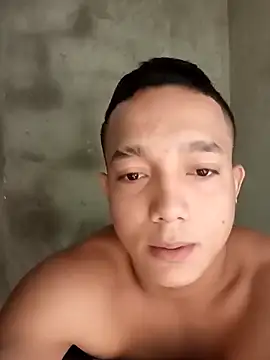 Snapshot of tayson_ chatting on January 15, 2025, 2:56 pm tayson online show from January 15, 2025, 2:56 pm