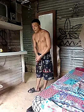 Snapshot of tayson_ chatting on January 31, 2025, 6:25 pm tayson online show from January 31, 2025, 6:25 pm