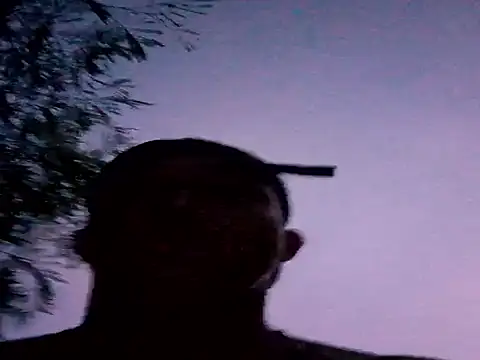 Snapshot of tayson_ chatting on October 28, 2025, 10:19 am tayson online show from October 28, 2025, 10:19 am