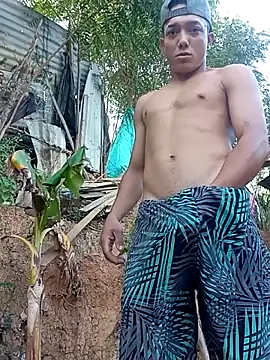 Snapshot of tayson_ chatting on November 22, 2025, 12:48 pm tayson online show from November 22, 2025, 12:48 pm