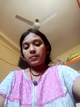 Surajpuja79 online show from April 4, 2026, 6:22 am