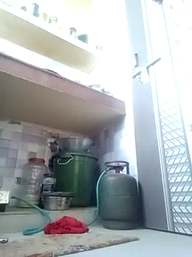 Surajpuja79 online show from April 13, 2026, 2:28 am