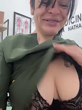 Snapshot of NATHALIA-28_ chatting on June 10, 2026, 12:26 pm NATHALIA-28 online show from June 10, 2026, 12:26 pm