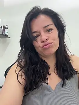 Snapshot of NATHALIA-28_ chatting on June 20, 2026, 1:25 pm NATHALIA-28 online show from June 20, 2026, 1:25 pm