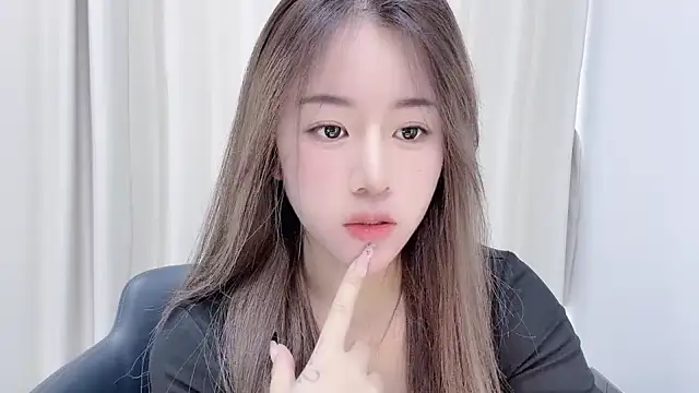 Snapshot of chloe-01 chatting on December 8, 2024, 4:25 am chloe-01 online show from December 8, 2024, 4:25 am