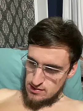 GrahamSouth online show from October 7, 2025, 3:42 pm