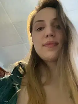 Snapshot of Emily_the_temptress_ chatting on March 16, 2025, 3:25 am Emily the temptress online show from March 16, 2025, 3:25 am