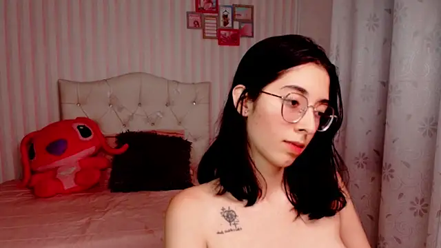 Snapshot of brooklove_doll chatting on January 22, 2025, 5:26 am brooklove doll online show from January 22, 2025, 5:26 am