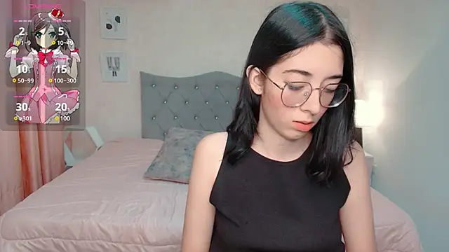 Snapshot of brooklove_doll chatting on February 4, 2025, 7:33 pm brooklove doll online show from February 4, 2025, 7:33 pm