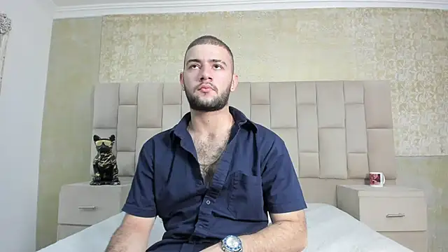 MaximusDick1  online show from October 31, 2025, 3:40 am