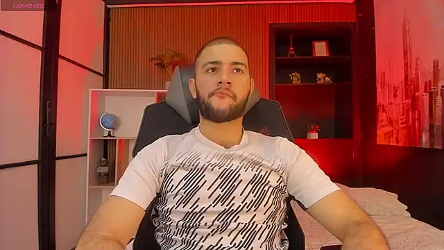 Snapshot of MaximusDick1_ chatting on March 19, 2026, 12:20 pm MaximusDick1 online show from March 19, 2026, 12:20 pm
