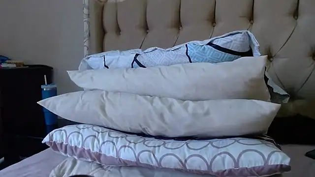 Snapshot of QUEENSHEBAxx01 chatting on July 18, 2026, 5:55 am QUEENSHEBAxx01 online show from July 18, 2026, 5:55 am