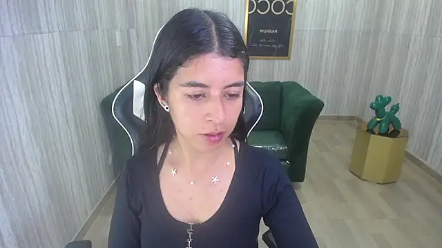 Snapshot of Bela_t_ chatting on December 4, 2024, 4:16 pm Bela t online show from December 4, 2024, 4:16 pm