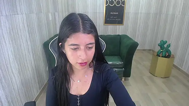 Snapshot of Bela_t_ chatting on December 4, 2024, 7:23 pm Bela t online show from December 4, 2024, 7:23 pm