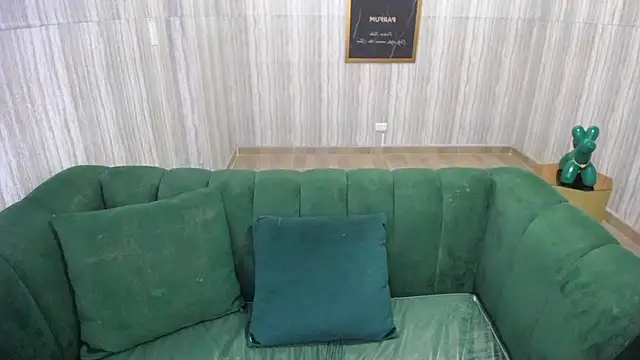 Snapshot of Bela_t_ chatting on December 13, 2024, 7:32 pm Bela t online show from December 13, 2024, 7:32 pm