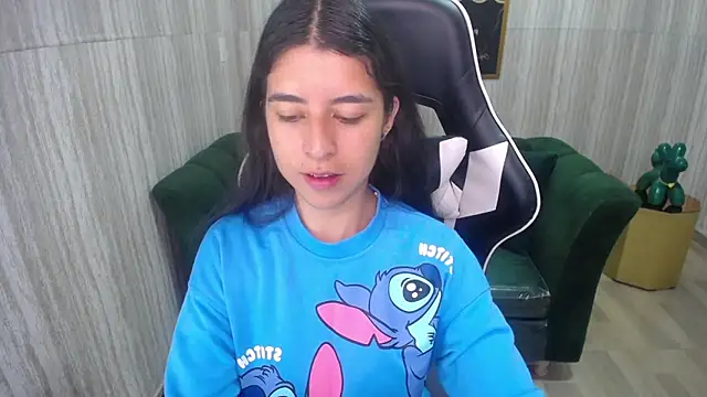 Snapshot of Bela_t_ chatting on December 20, 2024, 4:25 pm Bela t online show from December 20, 2024, 4:25 pm