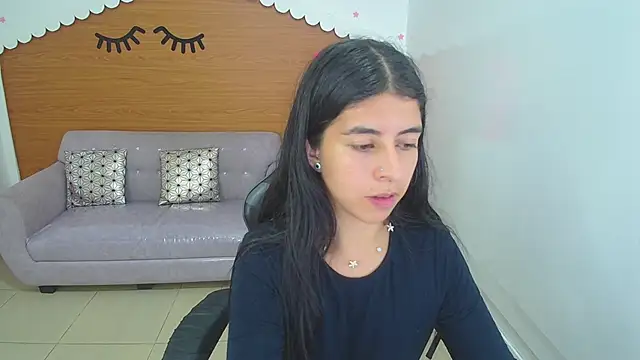 Snapshot of Bela_t_ chatting on December 29, 2024, 2:10 pm Bela t online show from December 29, 2024, 2:10 pm