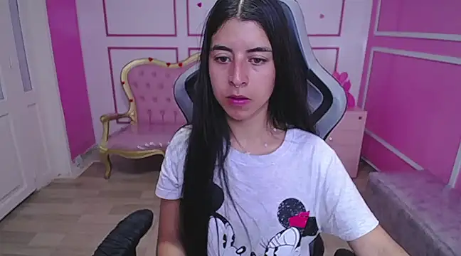 Snapshot of Bela_t_ chatting on February 5, 2025, 4:47 pm Bela t online show from February 5, 2025, 4:47 pm