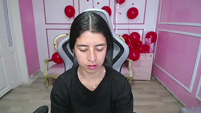 Snapshot of Bela_t_ chatting on February 26, 2025, 4:35 pm Bela t online show from February 26, 2025, 4:35 pm