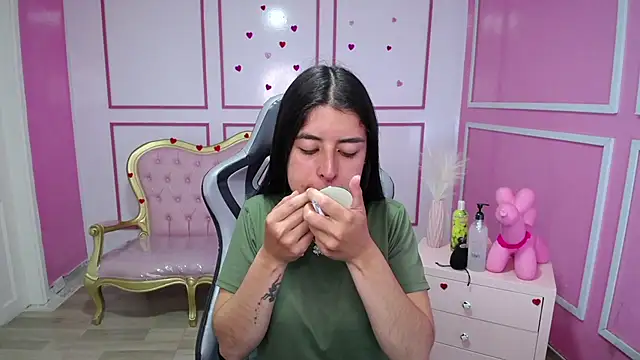 Snapshot of Bela_t_ chatting on March 15, 2025, 4:43 pm Bela t online show from March 15, 2025, 4:43 pm