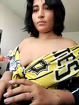 Pauilina online show from January 8, 2025, 7:24 pm