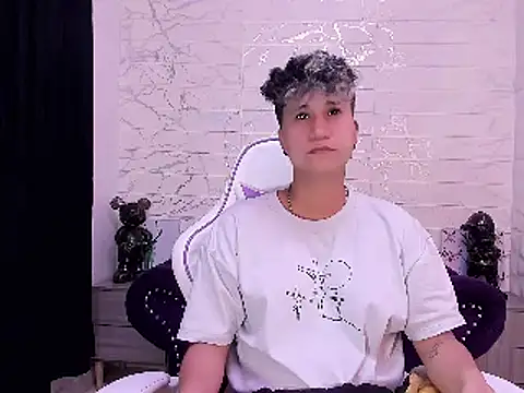 Im Milan Rs online show from March 6, 2025, 6:41 am