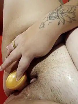 carola hotwife online show from February 21, 2025, 8:38 pm