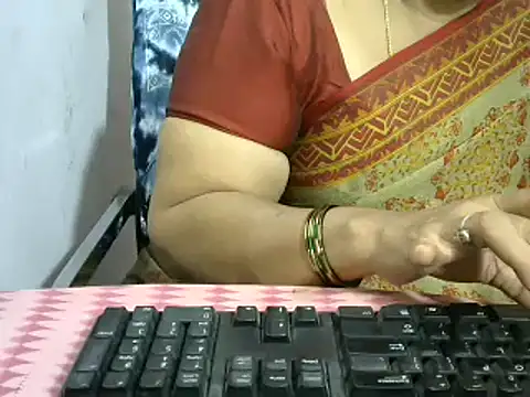 Snapshot of Naughty_Nityaa chatting on January 20, 2025, 5:48 pm Naughty Nityaa online show from January 20, 2025, 5:48 pm