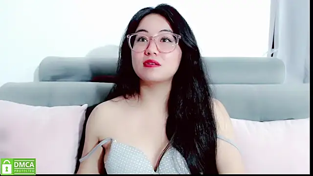 Snapshot of mariana_katto chatting on April 18, 2026, 7:58 pm mariana katto online show from April 18, 2026, 7:58 pm