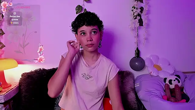 fernanda indie online show from September 23, 2025, 7:39 pm