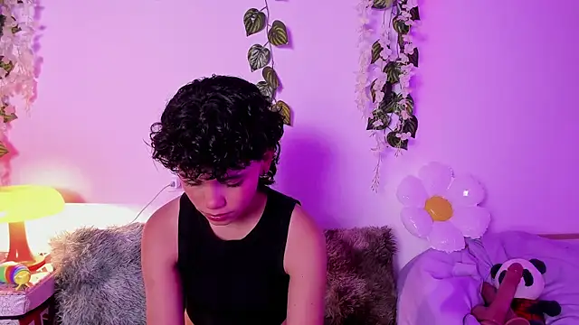 fernanda indie online show from October 18, 2025, 7:36 pm