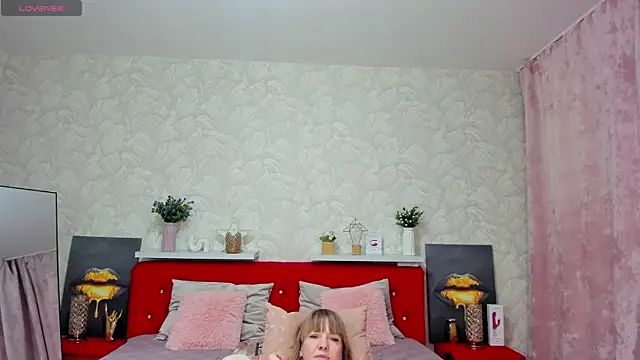 KattyPeachX online show from June 2, 2026, 1:07 am