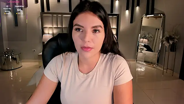 ValeriaRoldanX online show from November 19, 2025, 3:17 am