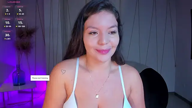 Snapshot of ValeriaRoldanX chatting on July 9, 2026, 11:14 am ValeriaRoldanX online show from July 9, 2026, 11:14 am