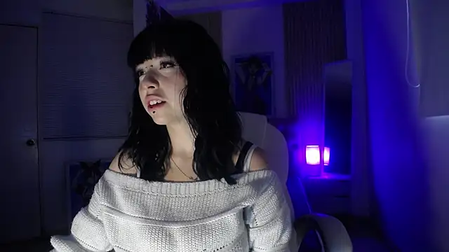 kittyhouse hs online show from December 4, 2025, 9:45 pm