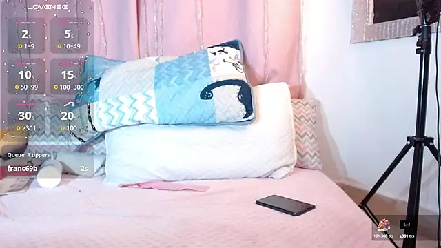 Snapshot of pamela_ chatting on February 26, 2025, 2:04 am pamela  online show from February 26, 2025, 2:04 am