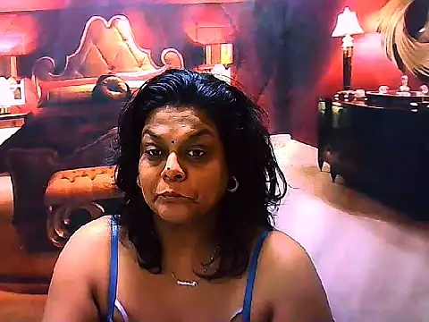 Snapshot of indianCherryPie chatting on April 16, 2026, 8:26 am indianCherryPie online show from April 16, 2026, 8:26 am