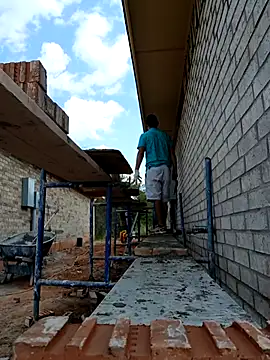 christphor online show from October 9, 2025, 7:56 pm