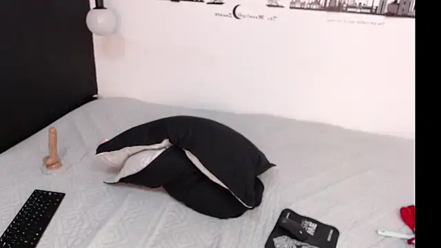 Snapshot of brendamaz chatting on January 23, 2025, 2:39 pm brendamaz online show from January 23, 2025, 2:39 pm