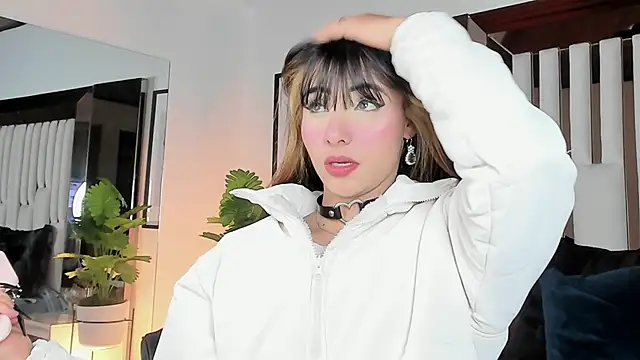 Snapshot of Kitty_Eliffe chatting on April 28, 2026, 2:27 am Kitty Eliffe online show from April 28, 2026, 2:27 am
