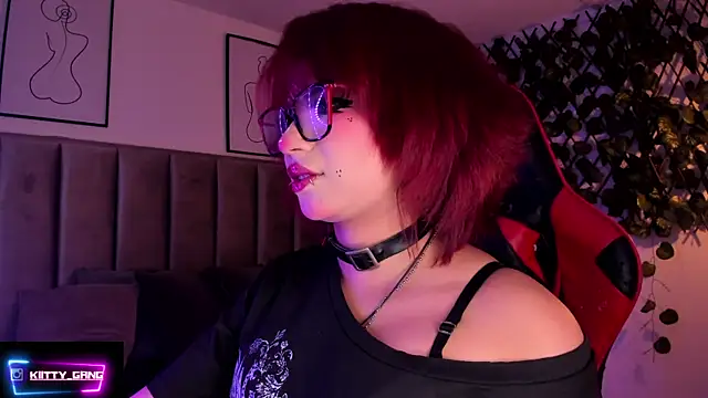 Kitty Gang online show from September 13, 2025, 2:33 am