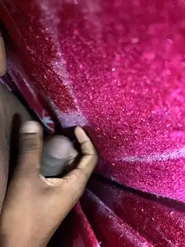 Snapshot of ShroveRising chatting on January 7, 2025, 3:44 pm ShroveRising online show from January 7, 2025, 3:44 pm