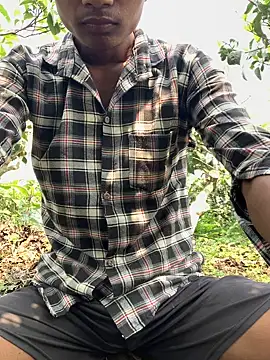 Snapshot of ShroveRising chatting on March 18, 2025, 4:26 am ShroveRising online show from March 18, 2025, 4:26 am