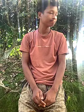 Snapshot of ShroveRising chatting on October 19, 2025, 9:54 am ShroveRising online show from October 19, 2025, 9:54 am